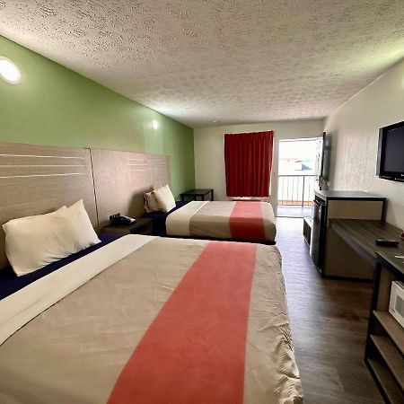 Briarstone Inn Пиджен-Фордж Экстерьер фото