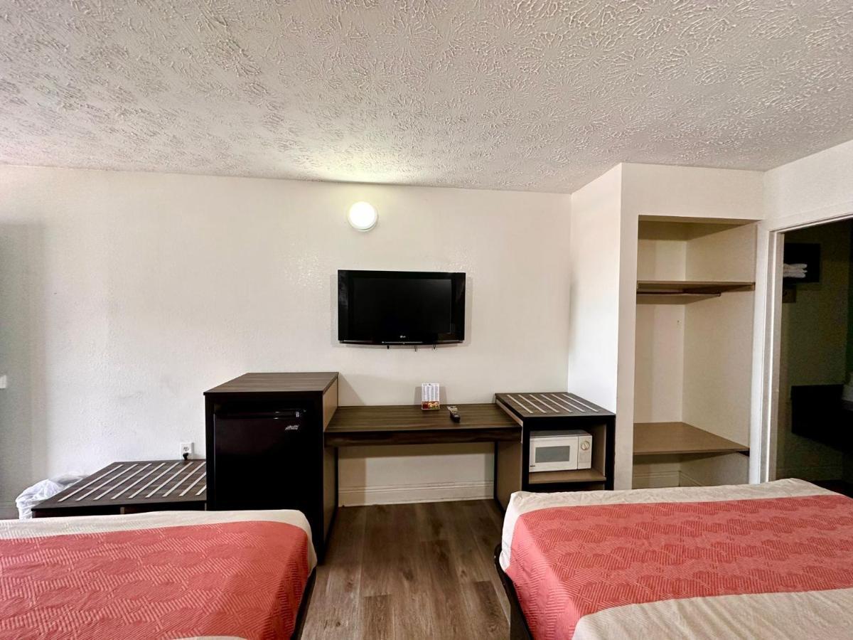 Briarstone Inn Пиджен-Фордж Экстерьер фото